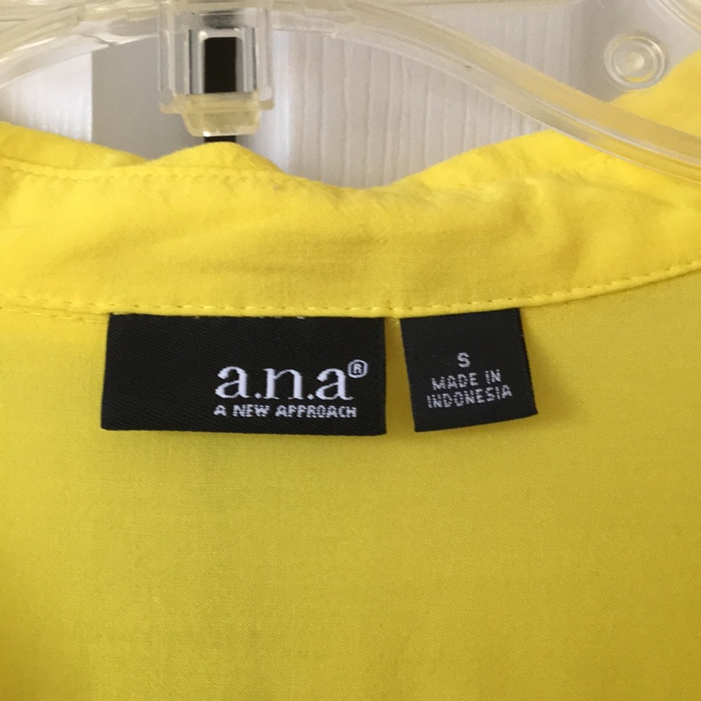 Blouse - Picture 2 of 2